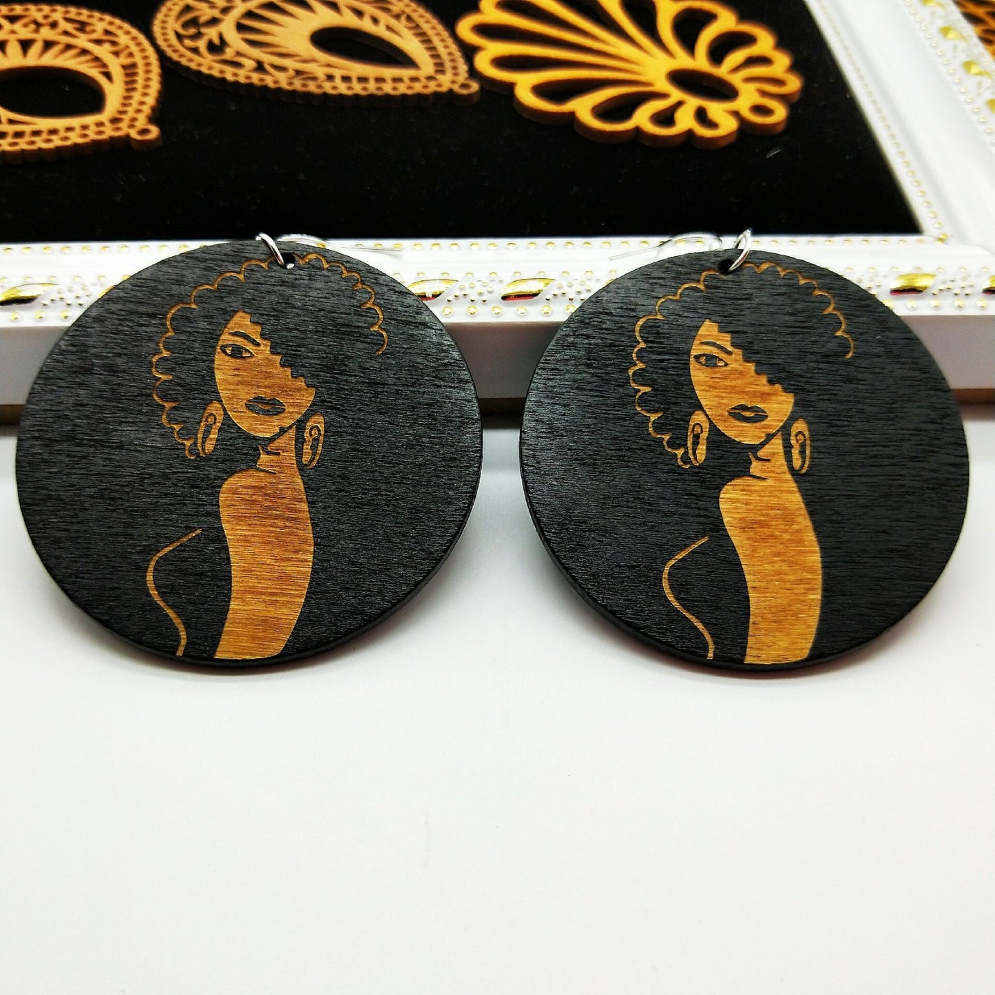 African black queen round earrings